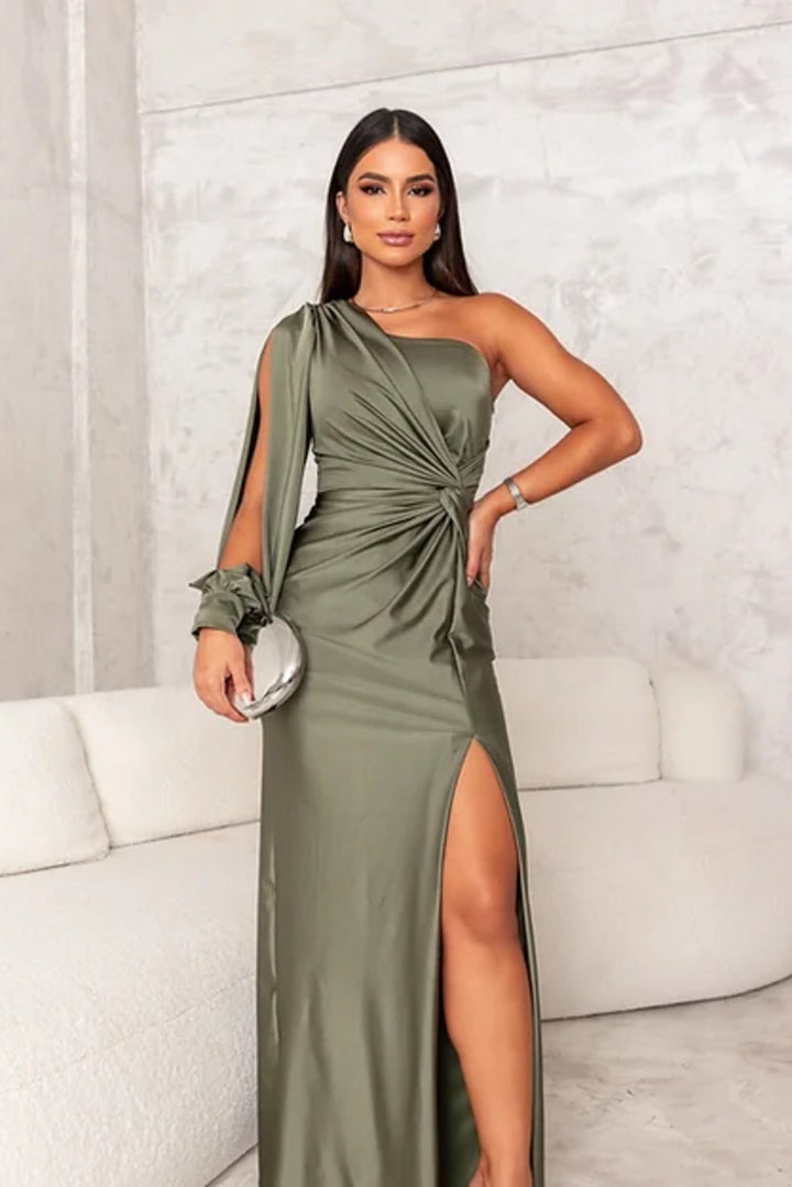 Kyara™ - Elegant and Refined Dress